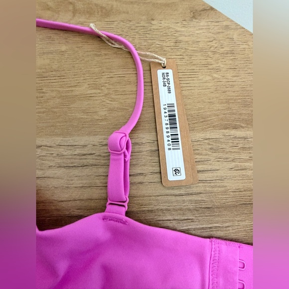 SKIMS Fits Everybody bra and thong set- color Neon Orchid - NWT - Picture 8 of 12